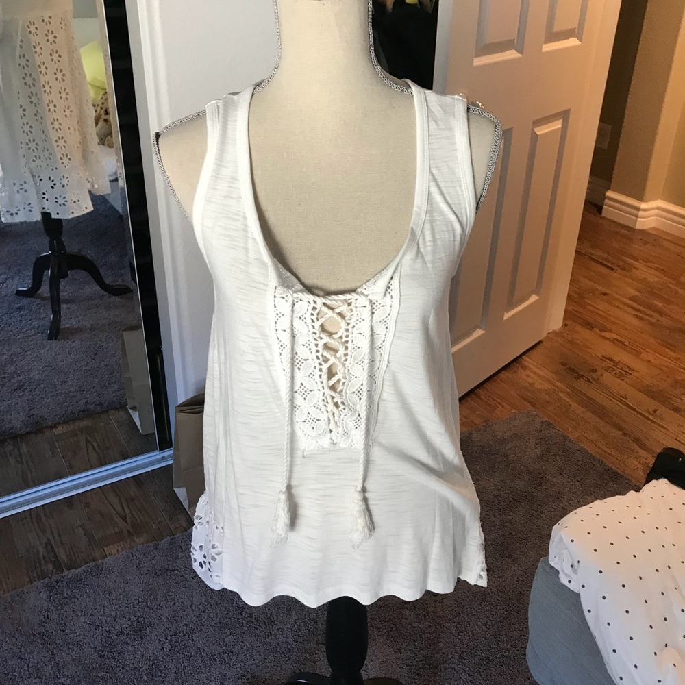 White flowered back Tank